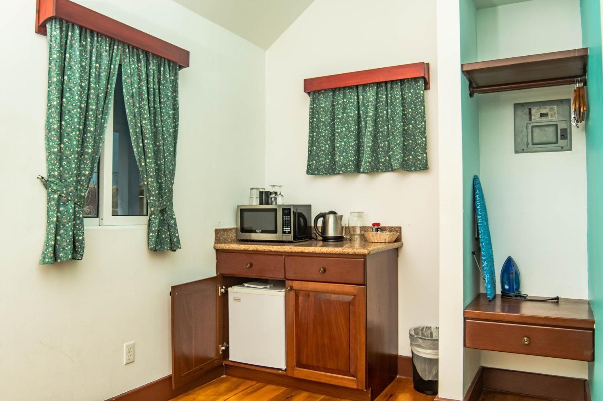 Harbour View Boutique Hotel & Yoga Retreat Belize City Room photo